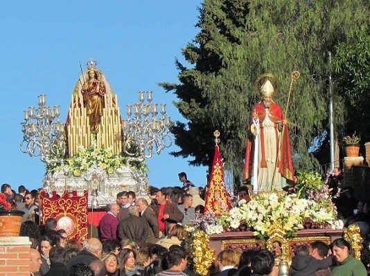 La Fiesta de la Matanza y las de la Virgen de la Candelaria inauguran las citas populares de febrero en la Costa del Sol