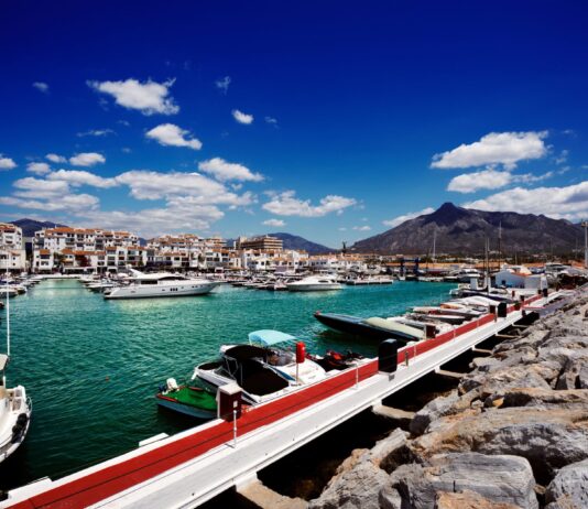 La Costa del Sol genera interés en el segmento náutico a través de su docena de puertos deportivos. El destino, presente por primera vez en la prestigiosa cita London International Boatshow, que cumple 63 ediciones. La Costa del Sol continúa en la línea de puesta en valor del destino a través de distintos segmentos, con el objeto de ajustar la oferta de la provincia de Málaga a las más variadas motivaciones.