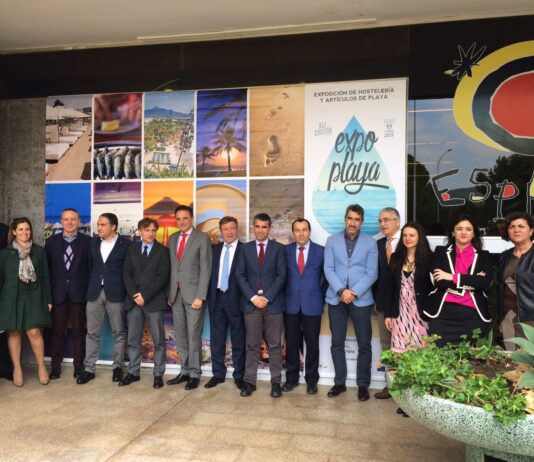 Bendodo destaca que "el reto del segmento de sol y playa es la calidad" en la 41º edición de Exploplaya
