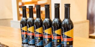 El vino del sumiller Luis Palma suma esta distinción a sus 92 puntos de la Guía Peñín y medalla de plata en Bacchus 2017, además de ser elegido como uno de los mejores moscateles monovarietales de España en el túnel del vino del Salón de Gourmets en el 2017.