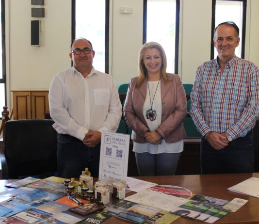 La Mancomunidad de Municipios de la Costa del Sol Axarquía, APTA y Ceder van a acudir este año por primera vez a Mundo Abreu 2017, la Feria de Turismo de Portugal que se celebra los próximos 8 y 9 de abril. Es un evento especializado en viajes, vacaciones y escapadas turísticas donde se dan cita las principales empresas y profesionales del sector que dan a conocer las últimas novedades en destino.