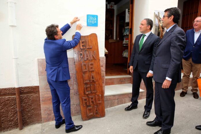 La Curruca de Coín ya tiene su placa ‘Sabor a Málaga’