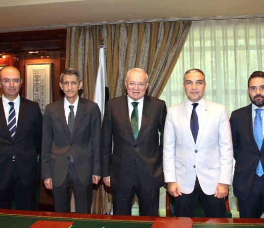 ‘Sabor a Málaga’ firma un acuerdo con Unicaja Banco