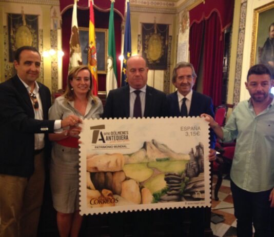 Presentacion sello Sitio Dolmenes Antequea