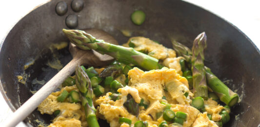 El arte del revuelto: cinco recetas para hacer en casa