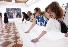 La Térmica inaugura ‘Tangere’, una exposición de pintura de Nacho Martín Silva para invidentes