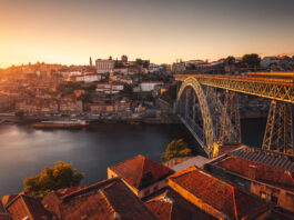 Oporto: la ciudad que enamora entre el Duero y el Atlántico