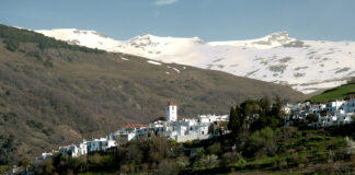 La Alpujarra granadina: pueblos blancos entre montañas